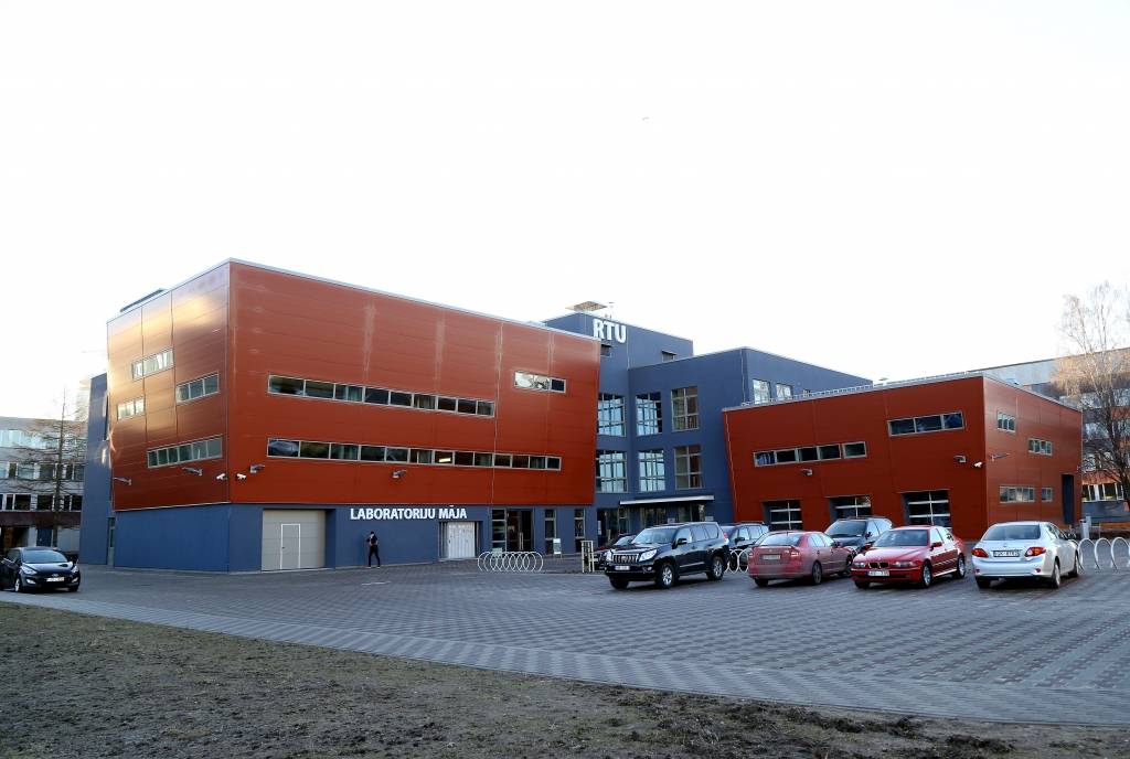 FOTO: Atklāta RTU Laboratoriju māja un Zinātniskās bibliotēkas jaunā ēka
