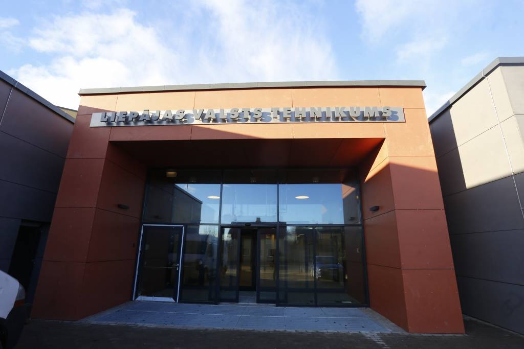 Tehnikumā sākusies ziemas uzņemšana; var apgūt grāmatveža, pavāra un datorsistēmu tehniķa profesijas