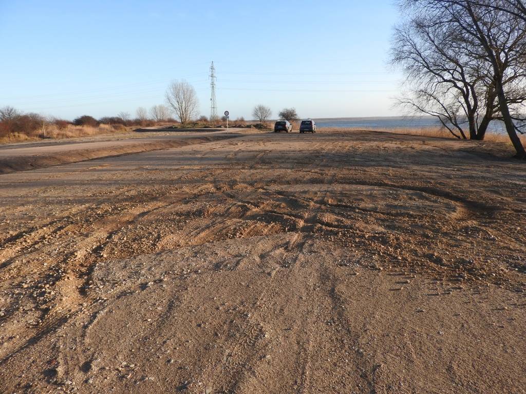 Liepājā autobraucēji bojā Zirgu salas jauno stāvlaukumu