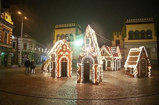 Gada pēdējās dienas būs rekordsiltas, Ziemassvētki būs lietaini un vējaini