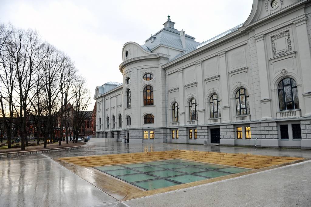 Rāmis ir, gaidām mākslu