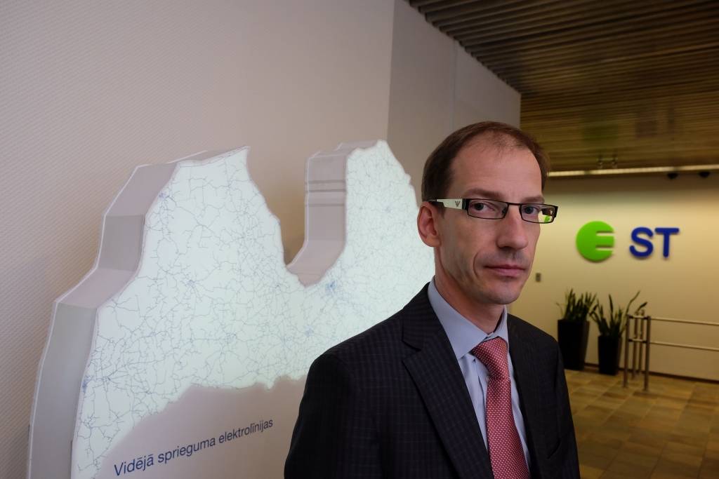 Investē efektīva elektrotīkla attīstībā