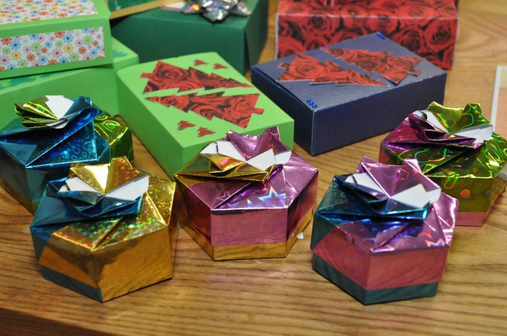 FOTO: Liepājā priecē mākslas tirgus "Timbaka Taibaka"