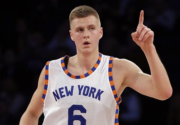 Porziņģa 12 punkti panākumā pār "Heat" palīdz "Knicks" pārsniegt pagājušās sezonas uzvaru skaitu