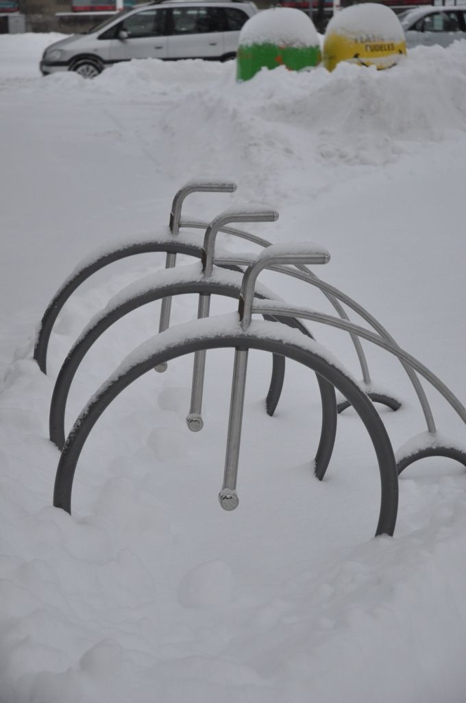 Dienas laikā valdīs mīnus 18 grādu sals, piekrastē pūtīs brāzmains vējš