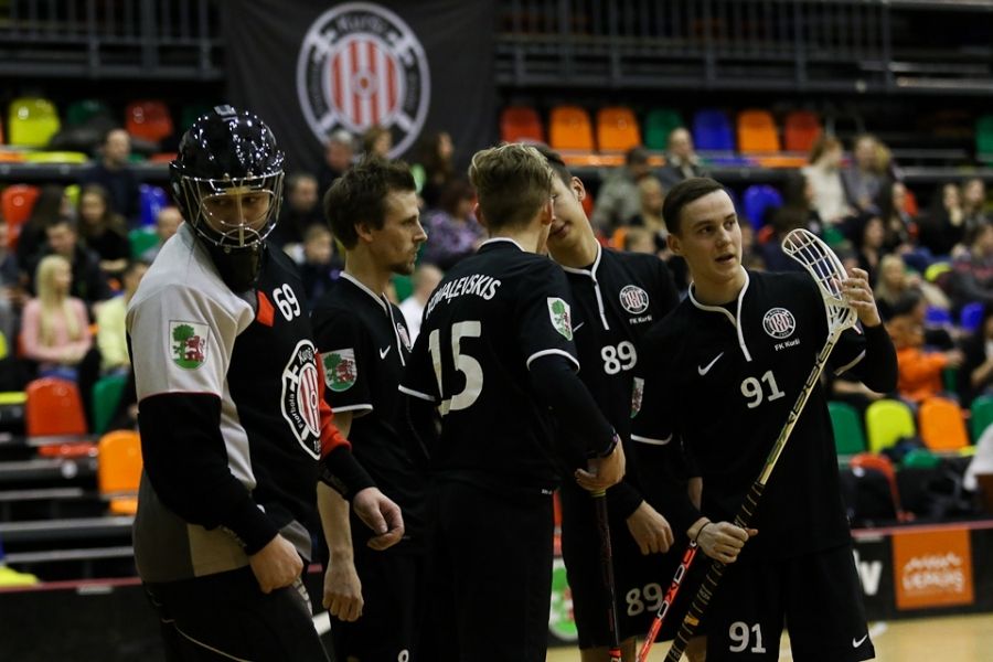 "Kurši" pārspēj "Rīgu"