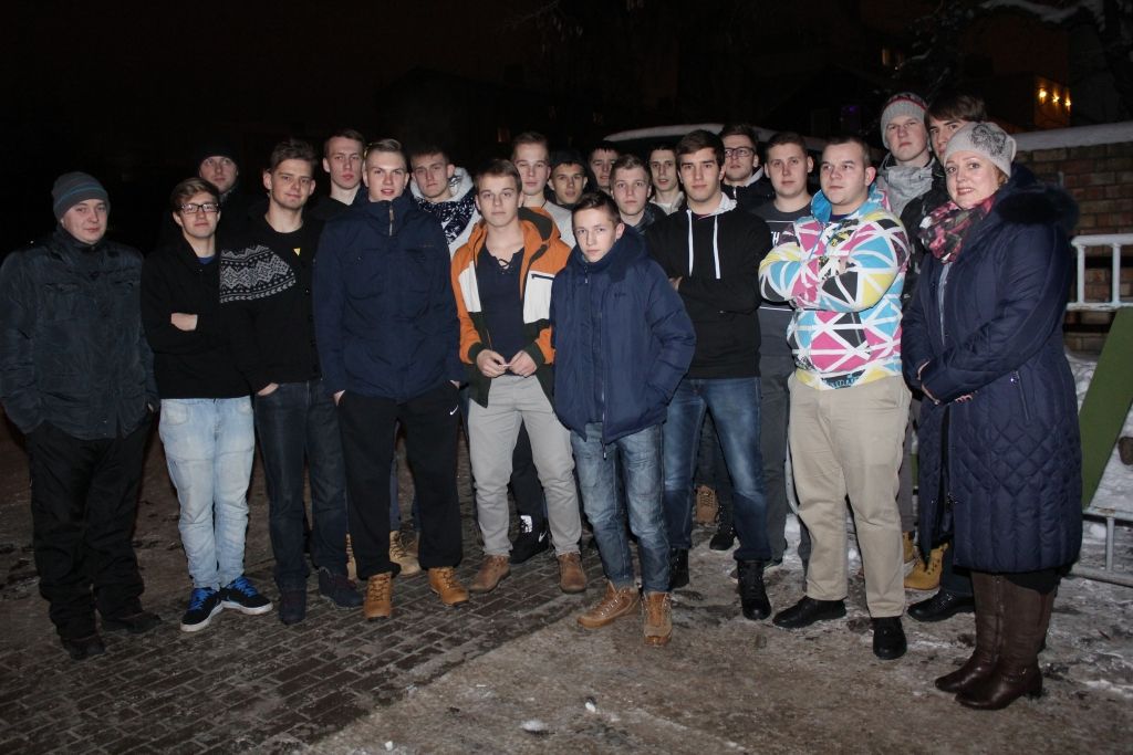 Mehatroniķi aizvada praksi Somijā