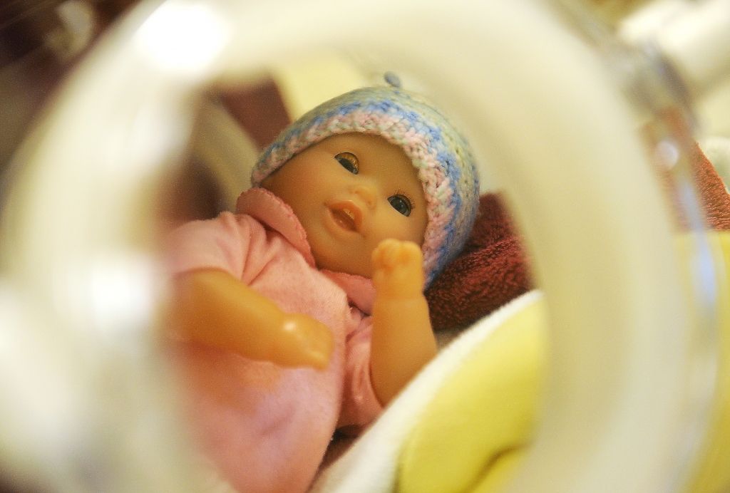Par savu bērnu slepkavību mātei piespriež 20 gadu cietumsodu (papildināts 16:43)