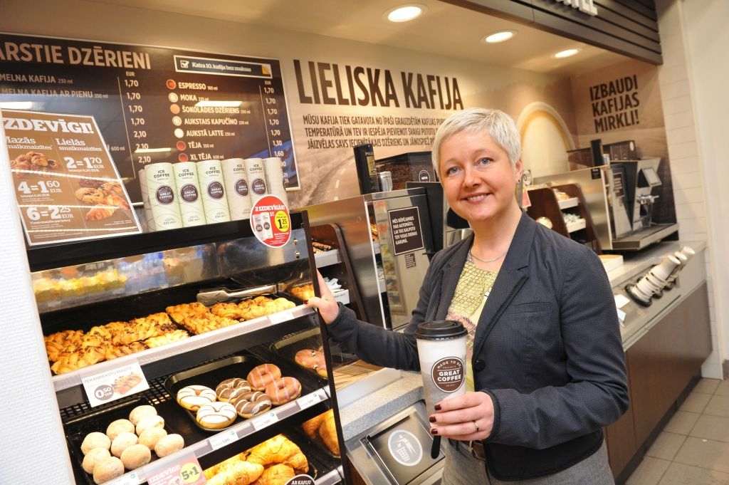 Latvijā attīstās jauna mazumtirdzniecības niša – ātrās iepirkšanās veikali