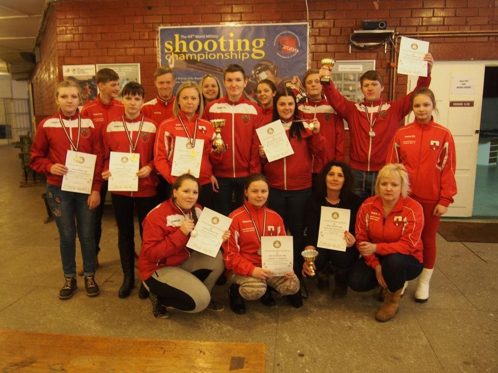 Aizputes novada snaiperes triumfē ar jaunu Latvijas rekordu