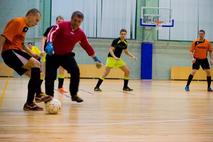 Priekules novada čempionāta telpu futbolā trešais posms