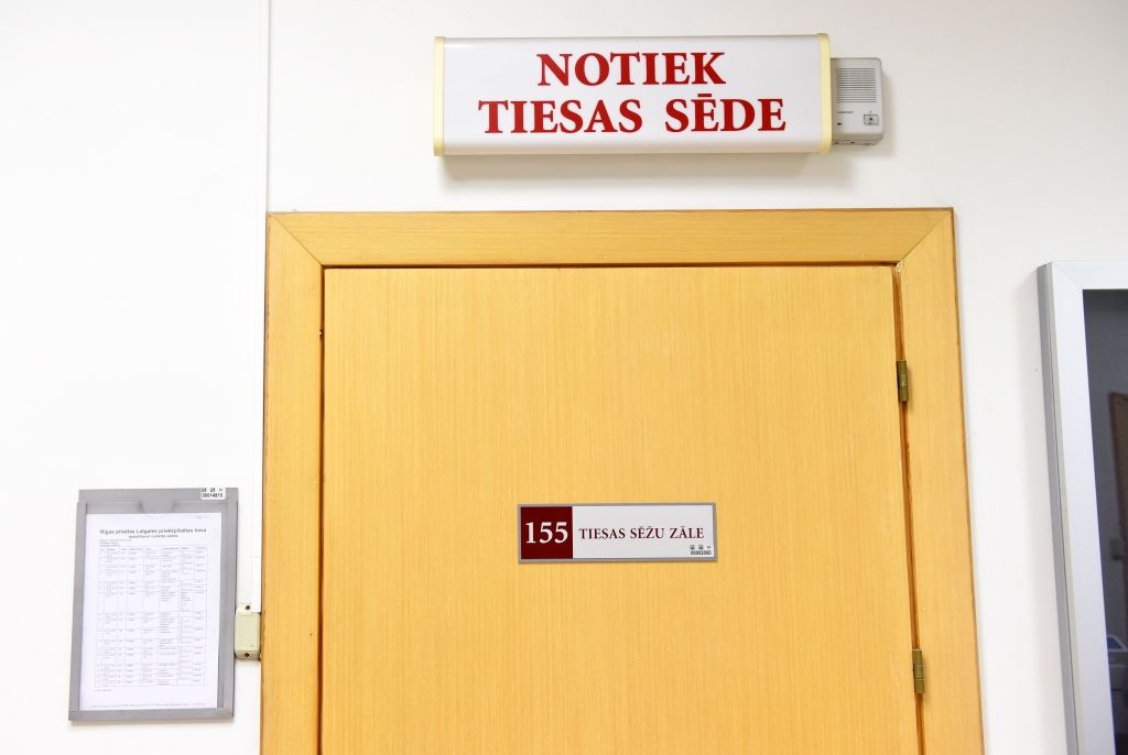 Koknesē aizturētais vīrietis atzinis savu vainu seksuālā vardarbībā pret zīdaini 