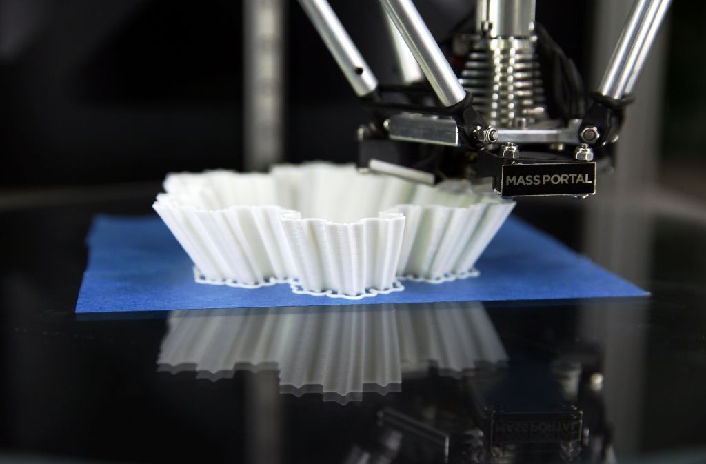 Papildināta - FOTO: Atklāj Baltijā lielāko 3D printēšanas tehnoloģiju centru 