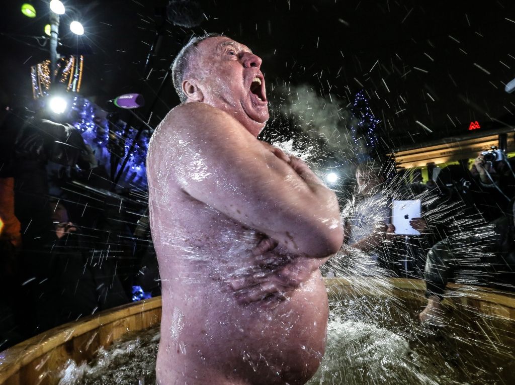 Mamikins televīzijas raidījumā aicina Žirinovski izmazgāt muti