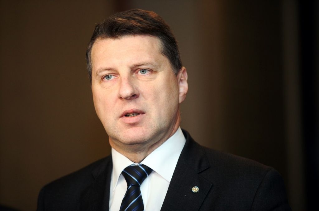 Valsts prezidents kavēts pildīt pienākumus; sāk lemt par regulējuma maiņu