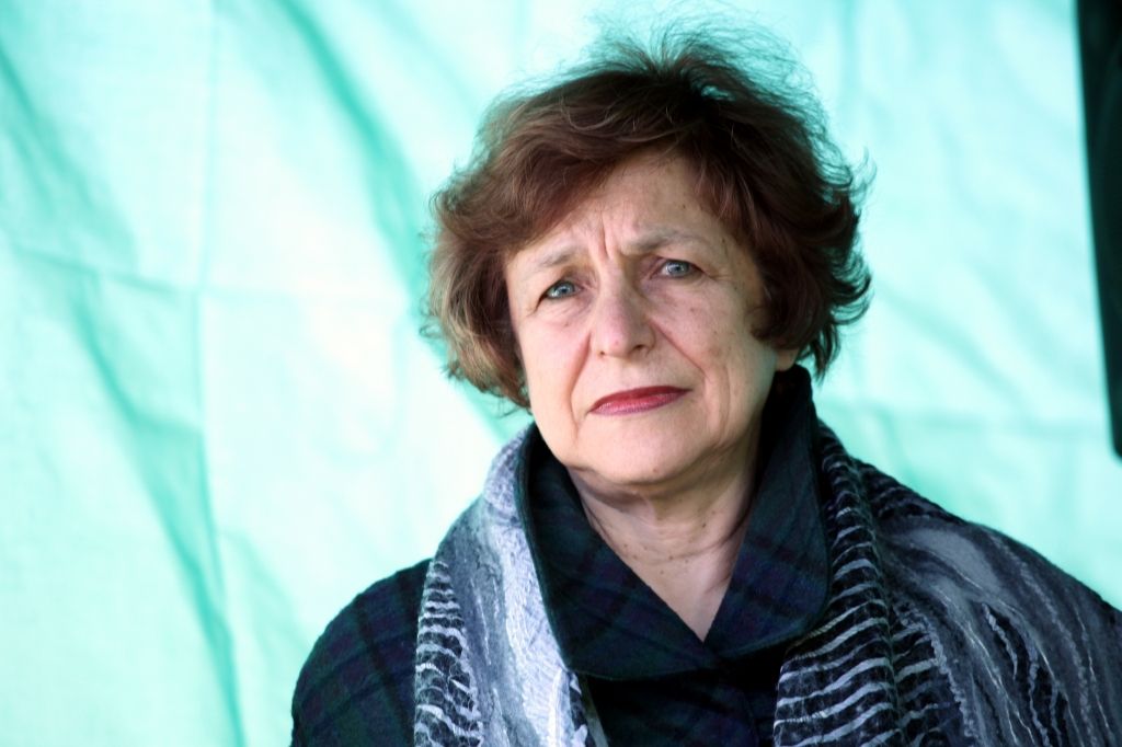 Ždanoka un domubiedri pie MK protestē pret filmu par zaļajiem cilvēciņiem Latgalē (papildināts 17:43)