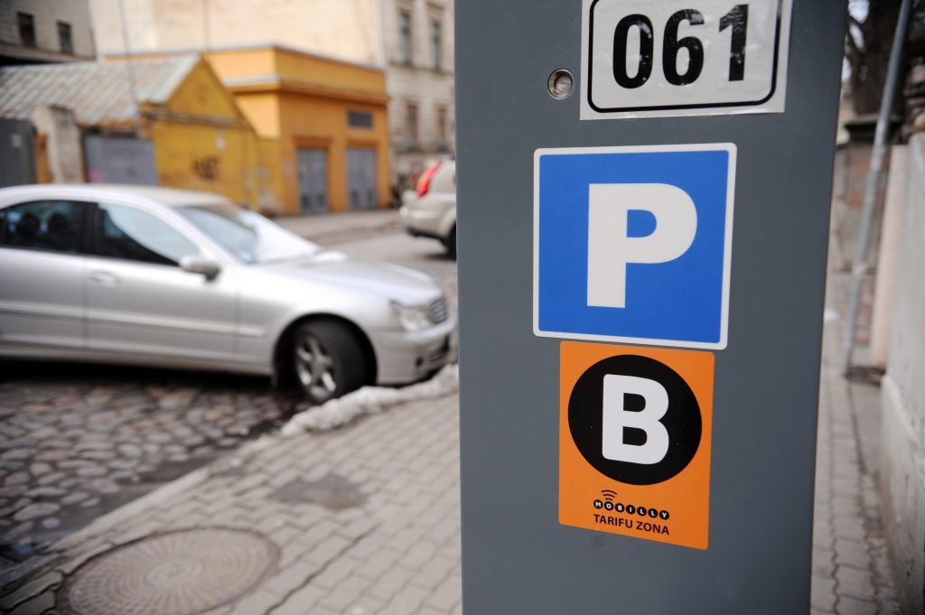 Autostāvvietas nākotnē kļūs ekskluzīvas