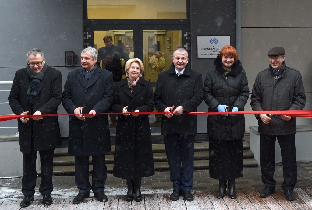 FOTO: Atklāts Latvijas Organiskās sintēzes institūta Biofarmācijas centrs