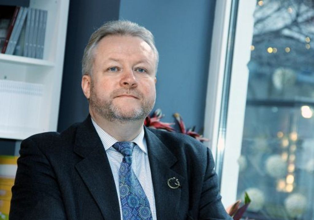 Satraukums, ka Lielbritānijas lēmumam ierobežot viesstrādnieku pabalstus var sekot citas valstis