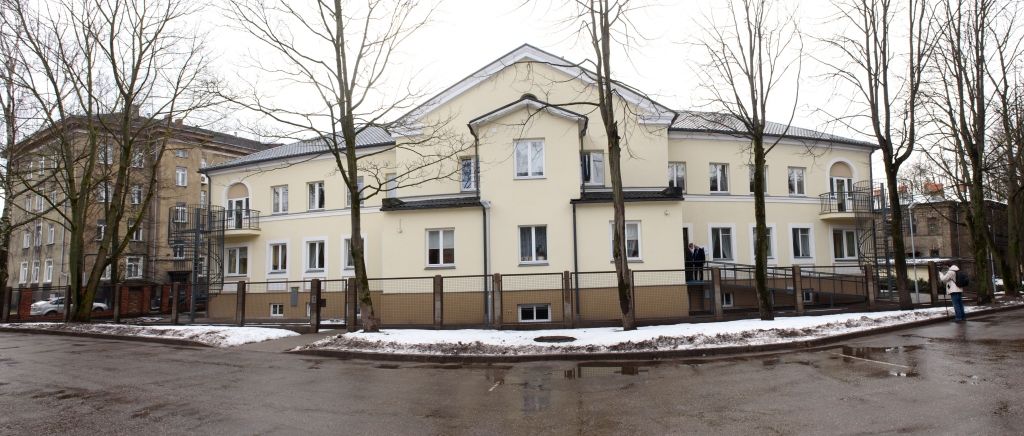 FOTO: Atklāts renovētais bērnudārzs Ābelīte