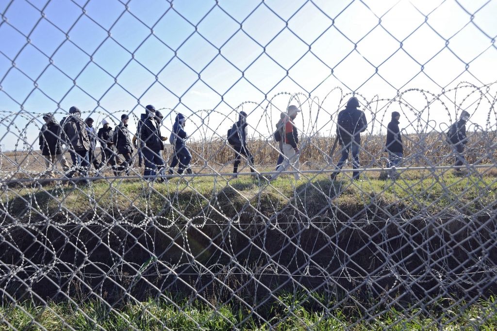 ANO: Robežu aizsardzības pastiprināšana Balkānos neatbilst bēgļu konvencijai