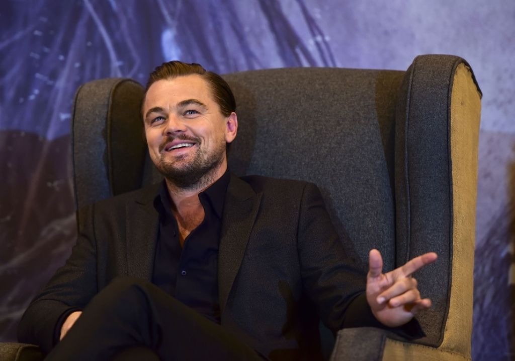 FOTO: Leonardo di Kaprio beidzot iegūst Oskara balvu