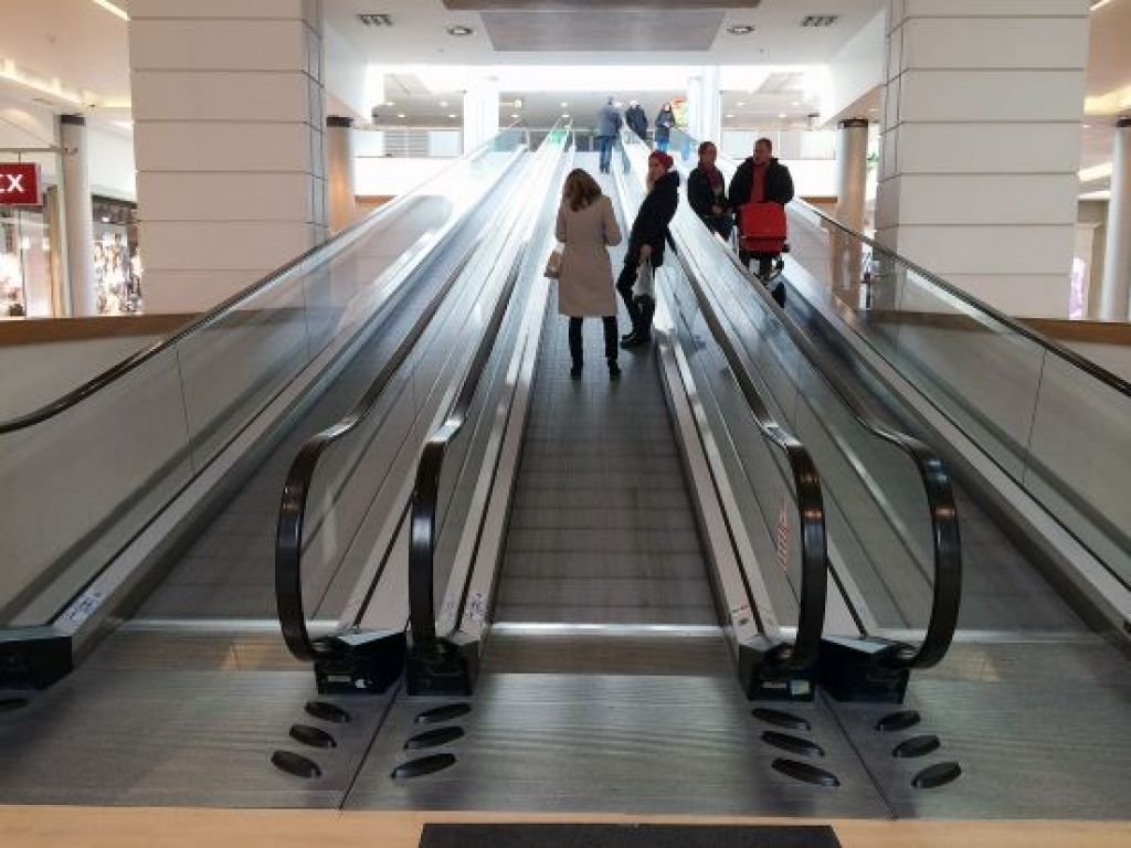 Augstas likmes neattur aizņemties tēriņiem