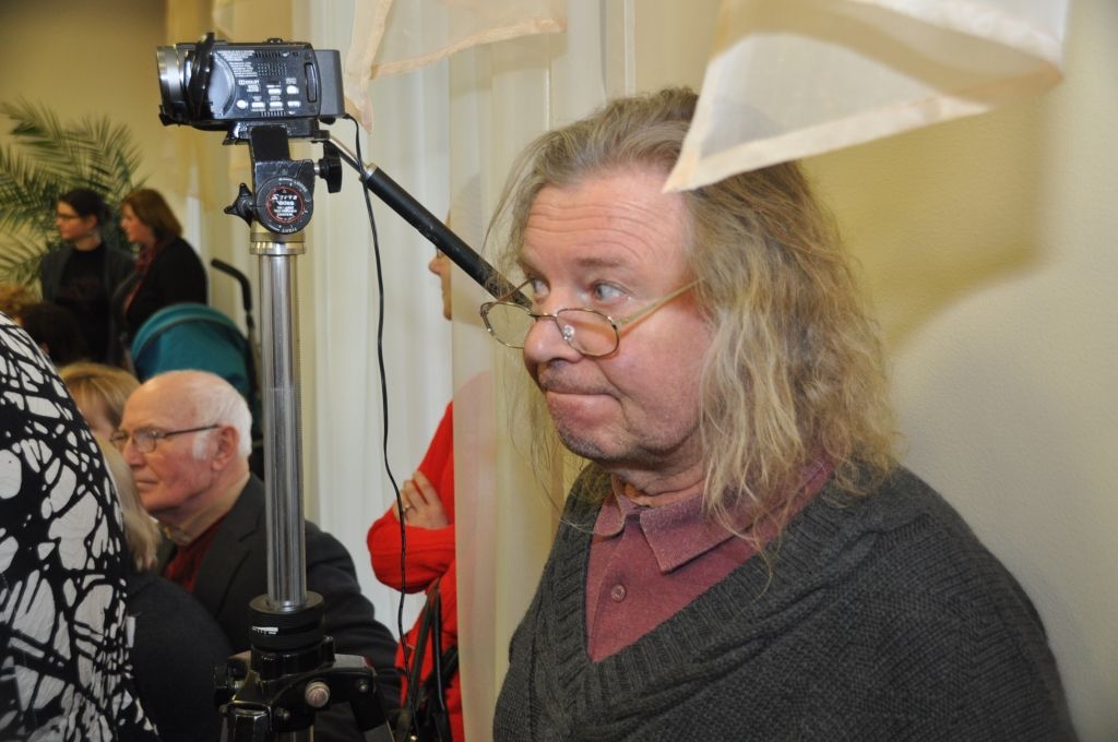 FOTO: Austrasdienas Liepājā sākas ar skatītāju pārpildītu zāli