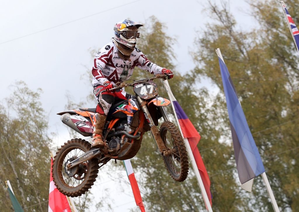 VIDEO: Jonass izcīna piekto vietu pasaules čempionāta otrajā posmā