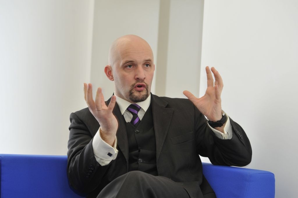 Informētību un sapratni pret propagandu