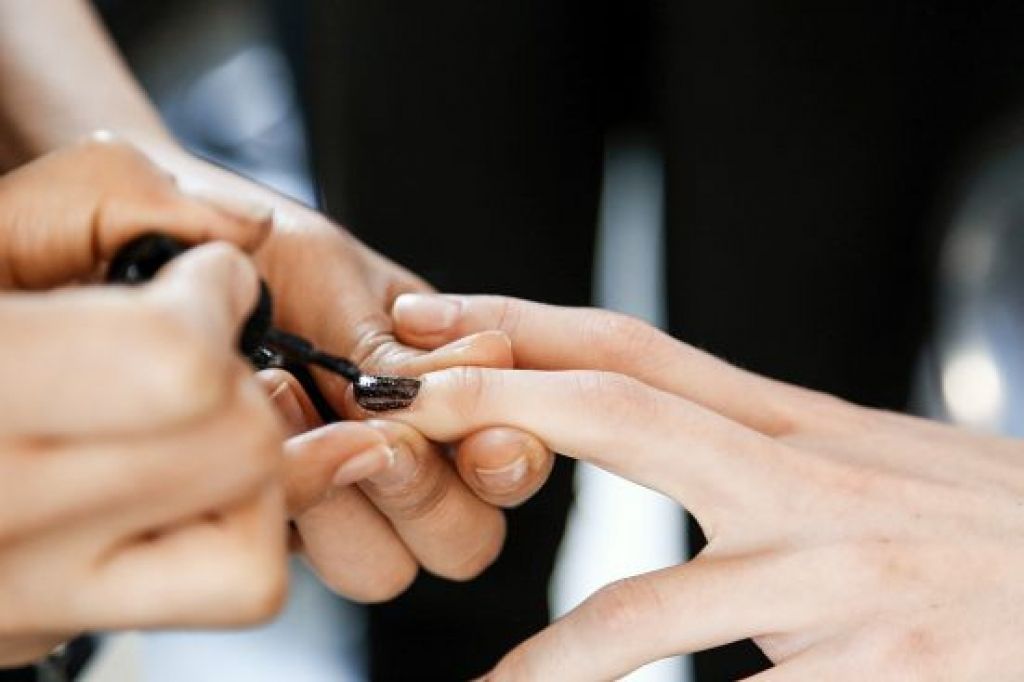 Izķer skaistumkopējus nodokļu nemaksātājus