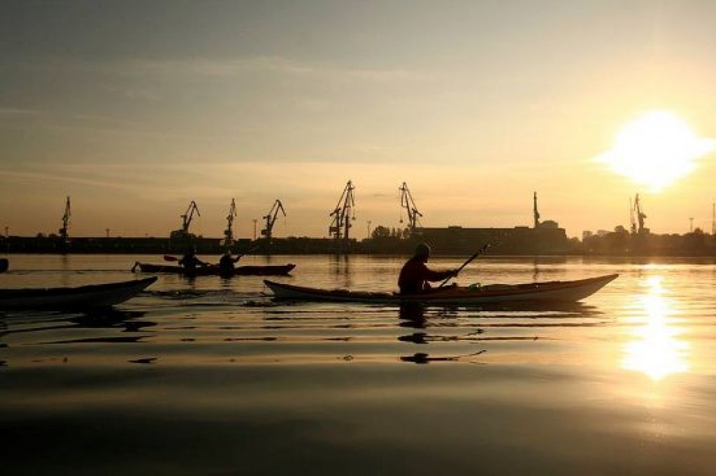 Laivo pavasara straumē