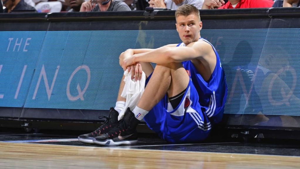  Joprojām nav skaidrības par Porziņģa dalību nākamajā mačā pret NBA čempioni "Warriors"