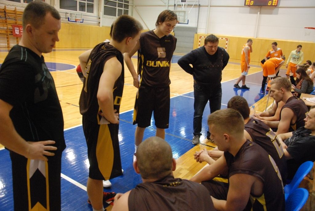 "Dunika" Lejaskurzemes novadu čempionātā ar trīs punktu pārsvaru pieveic "Gaviezi"