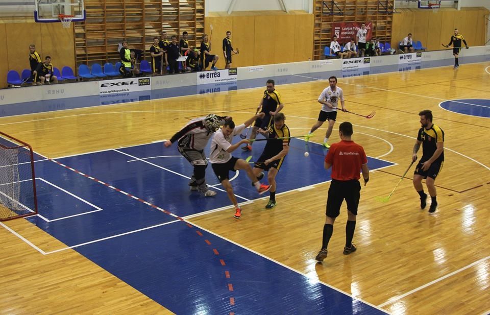 FOTO: "Leģions/Grobiņas novads" vēlreiz uzvar "Koknesi" un iekļūst otrās līgas pusfinālā