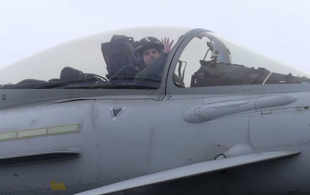 Latvijas tuvumā konstatē Krievijas bruņoto spēku kuģi un lidmašīnu