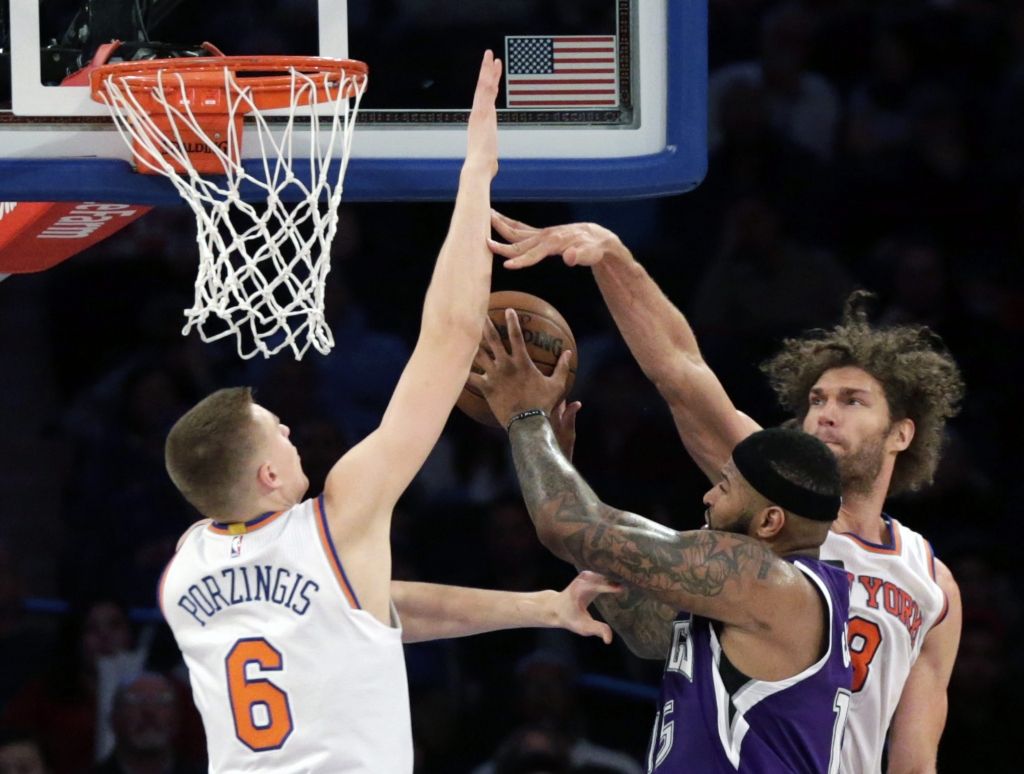 VIDEO: Porziņģim 13 punkti, Ņujorka bez Entonija zaudē Sakramento Kings