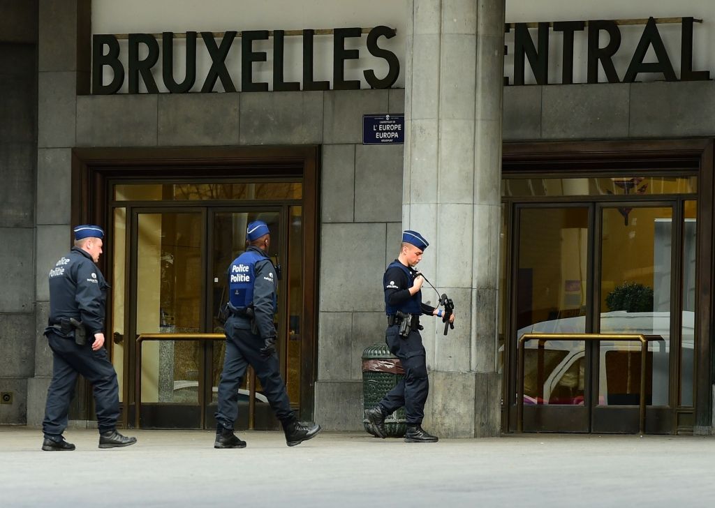 Islāma valsts uzņemas atbildību par sprādzieniem Briselē (papildināts 18:12)