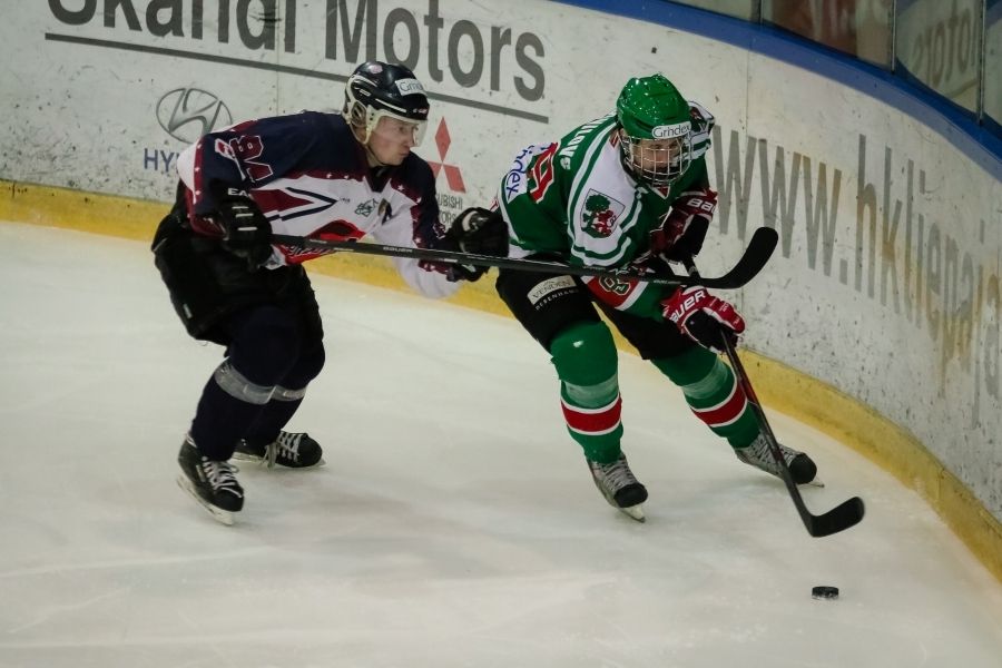 "Liepājas" hokejisti zaudē pusfināla sērijas trešajā spēlē