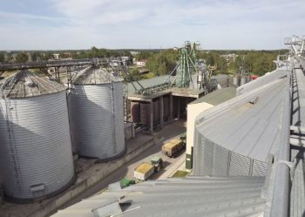 Aktīvi būvē graudu tempļus 