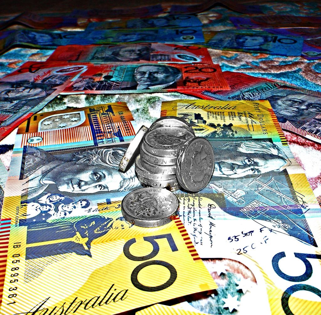 Sidnejā nepilngadīgu skolnieci tiesās par Islāma valsts finansēšanu