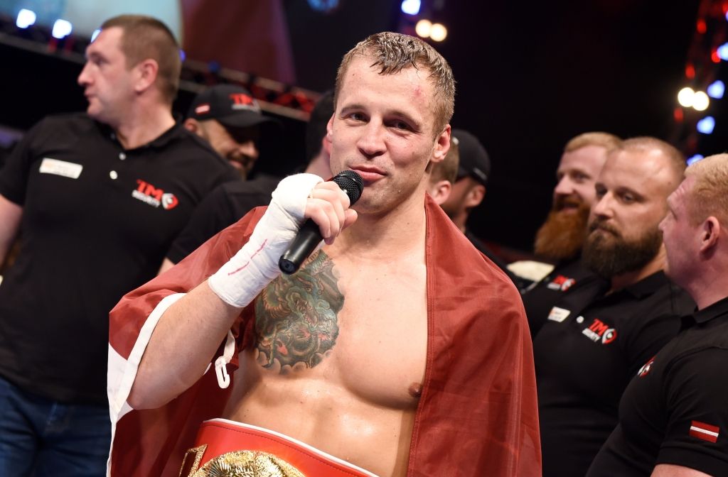 Brieža un Durodolas dueļa uzvarētājs par WBC jostu cīnīsies pret Makabu vai Beljū