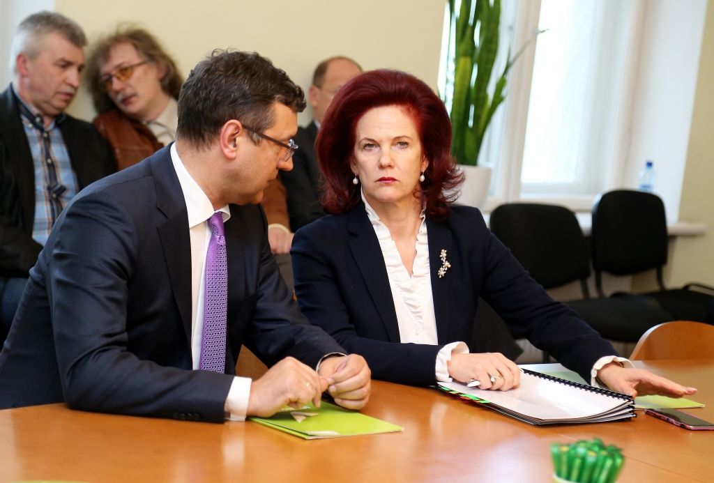 Vienotības valde vienojas sasaukt partijas ārkārtas kongresu jau 4.jūnijā