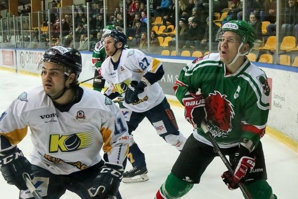 "Liepājas" hokejisti zaudē "Kurbadam" Latvijas hokeja virslīgas finālsērijas pirmajā spēlē