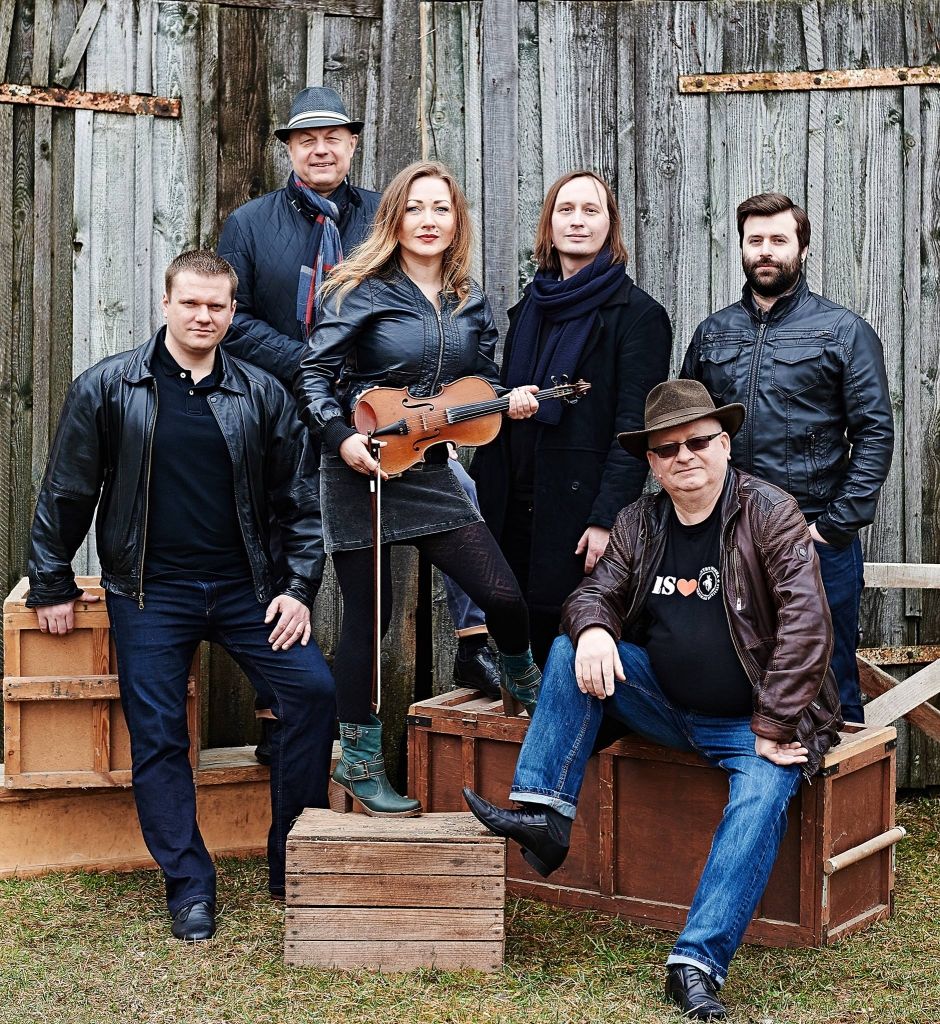 Liepājas Latviešu biedrības namā notiks balle "Pavasara kokteilis"