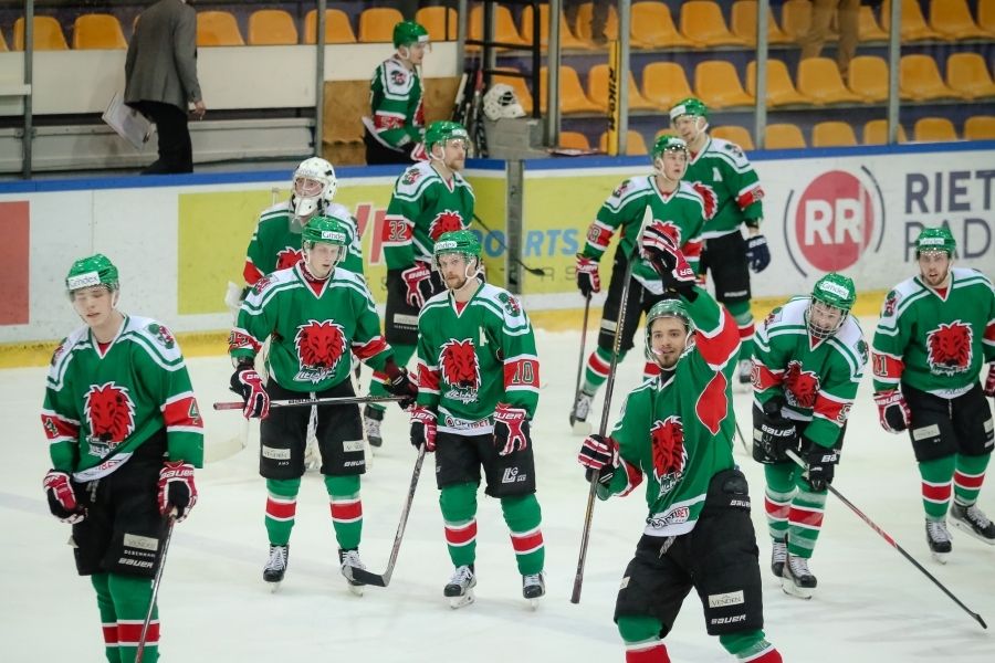 "Liepāja" ar pamatlaika pēdējā minūtē gūtiem vārtiem panāk izlīdzinājumu Latvijas hokeja virslīgas finālsērijā