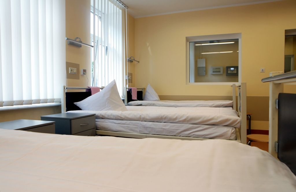 Slimnīcu vadītāji: Piesaistīt speciālistus Dobelei un Aizkrauklei traucē Rīgas tuvums