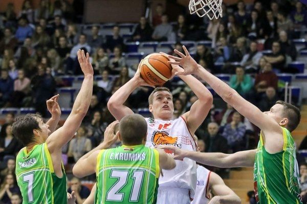 "Valka"/"Valga" basketbolisti LBL mačā negaidīti uzvar "Liepāju"/"Triobet"