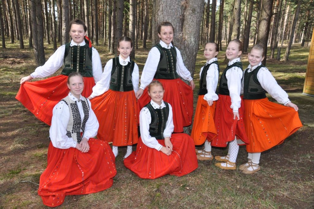 FOTO: "Meistaru diena" Nīcas "Galdniekos"
