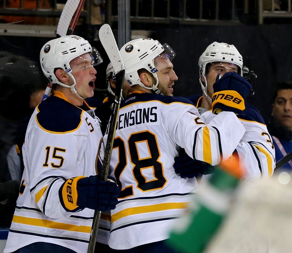 Sabres uzvar Girgensona 200. NHL spēlē